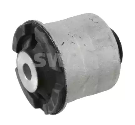Опора, важіль підвіски 10922654 SWAG