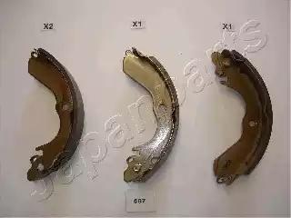 Комплект гальмівних колодок GF587AF JAPAN PARTS
