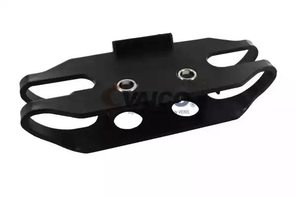 Кронштейн, бампер V207108 VAICO
