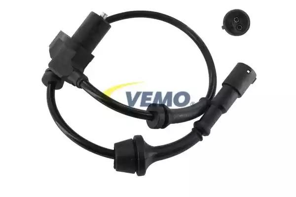 Датчик, кількість обертів колеса V10721101 VEMO