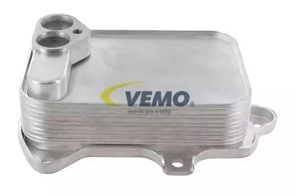Охолоджувач оливи, моторна олива V15606026 VEMO