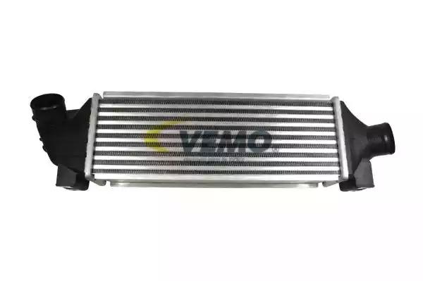 Охолоджувач наддувального повітря V25600012 VEMO