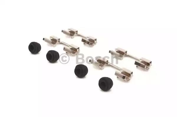 Zestaw montażowy klocków toyota hilux 2 0 05- 1987474793 BOSCH