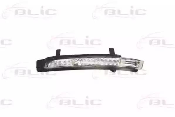 Повторювач повороту в дзеркалі лів білий skoda octavia ii superb... 540343009105P BLIC