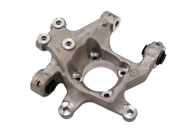 Кулак задній лівий с140 23337211 GENERAL MOTORS