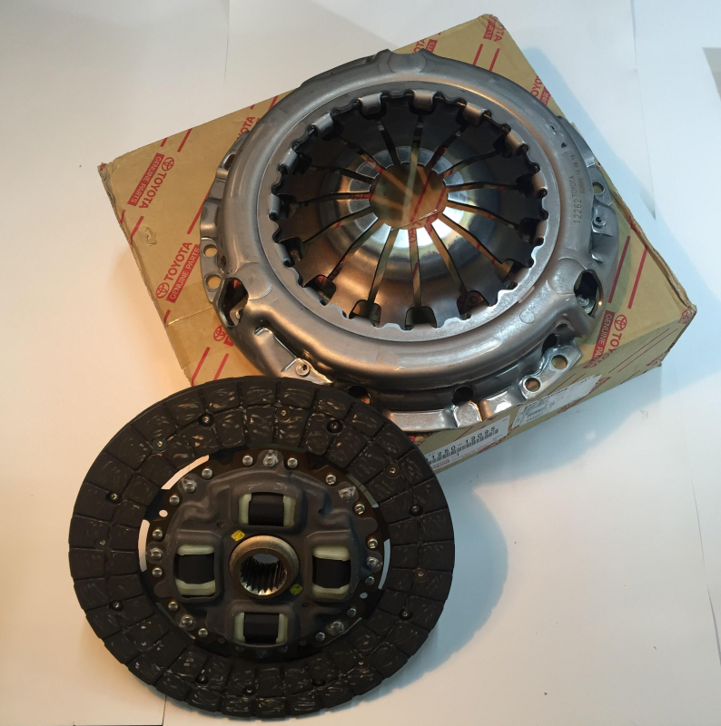 Комплект зчеплення 3125019095 TOYOTA