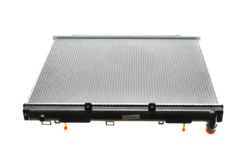 Радіатор pathfinder navara 25l PL021964 KOYORAD